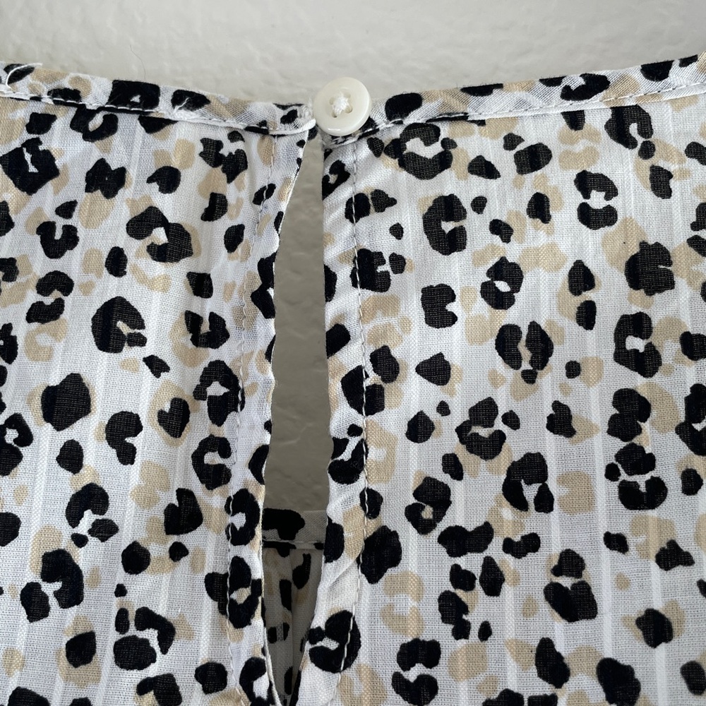 J Crew Cotton leopard blouse cap sleeves Size M - Picture 4 of 6